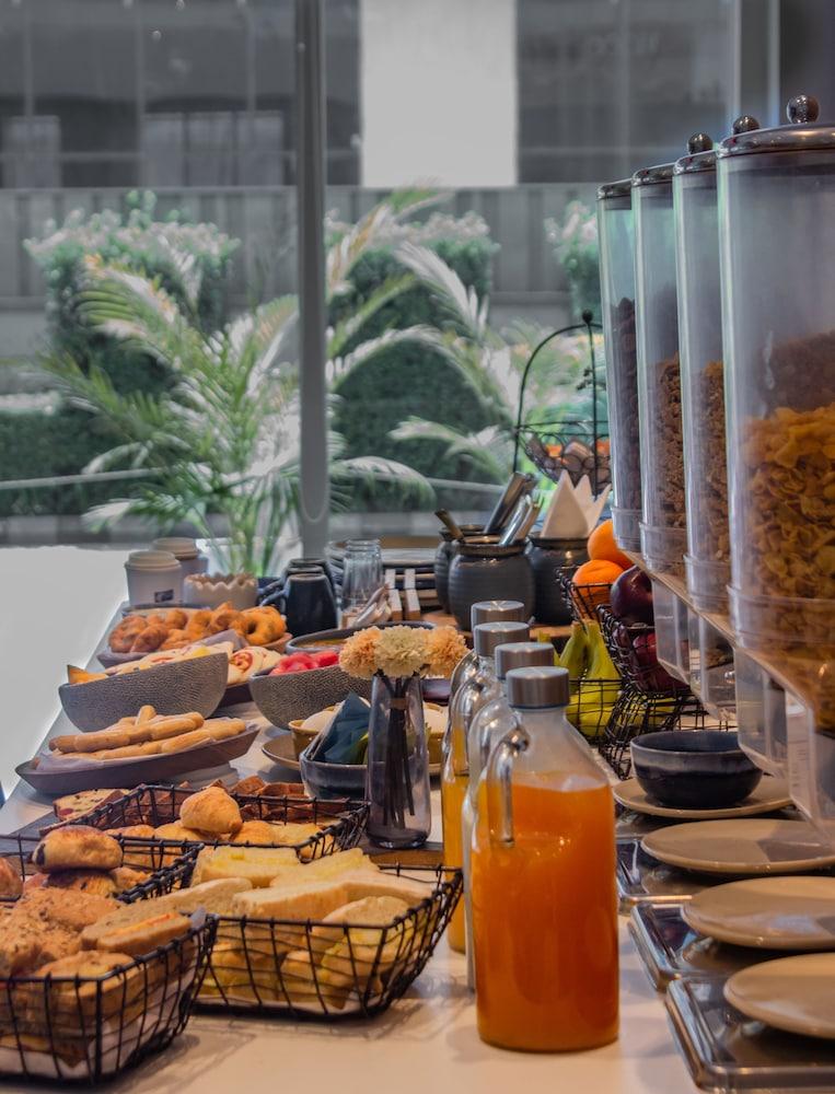 Holiday Inn Express Gurugram Sector 50 By Ihg Gurgaon Luaran gambar
