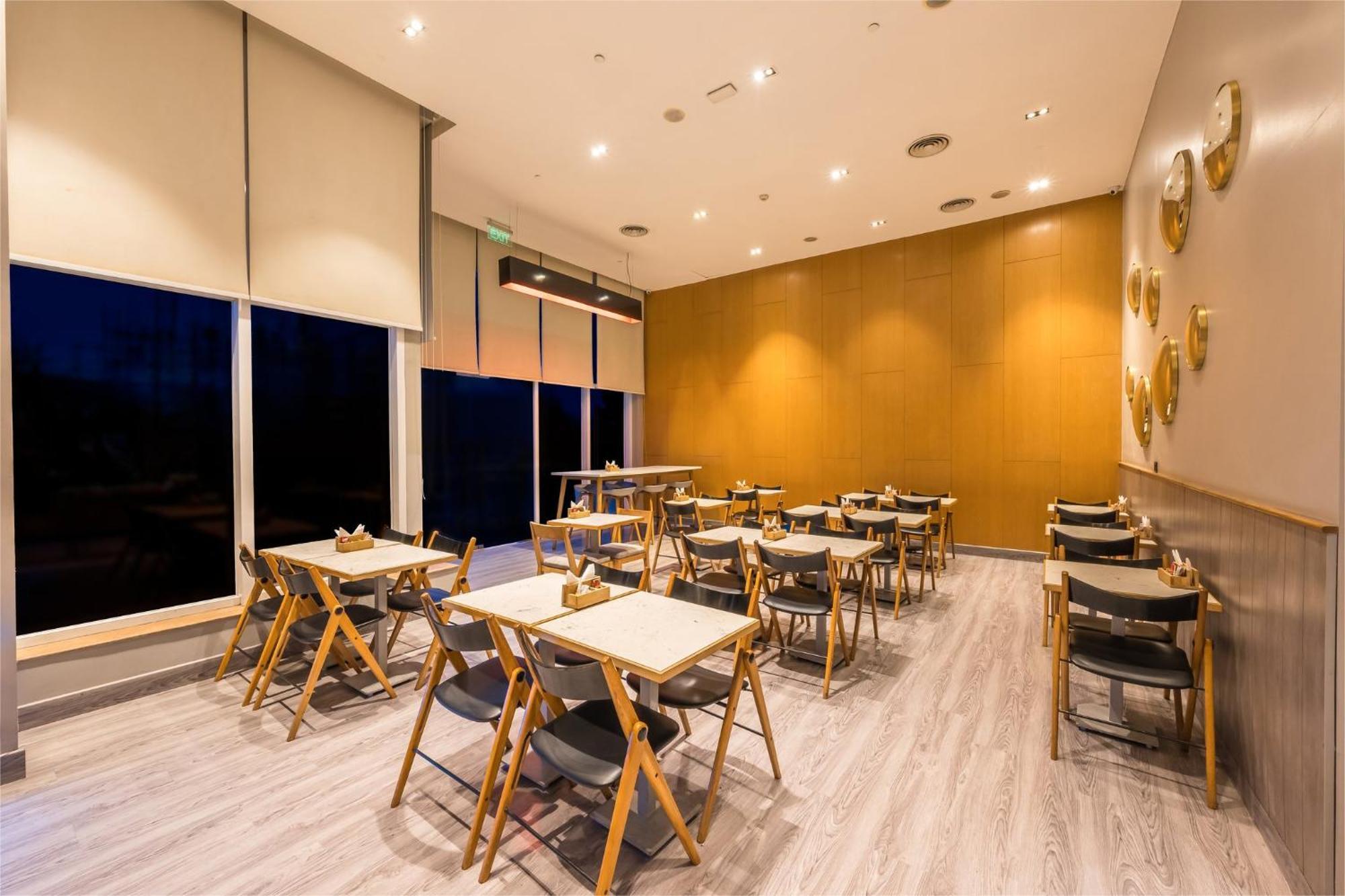 Holiday Inn Express Gurugram Sector 50 By Ihg Gurgaon Luaran gambar